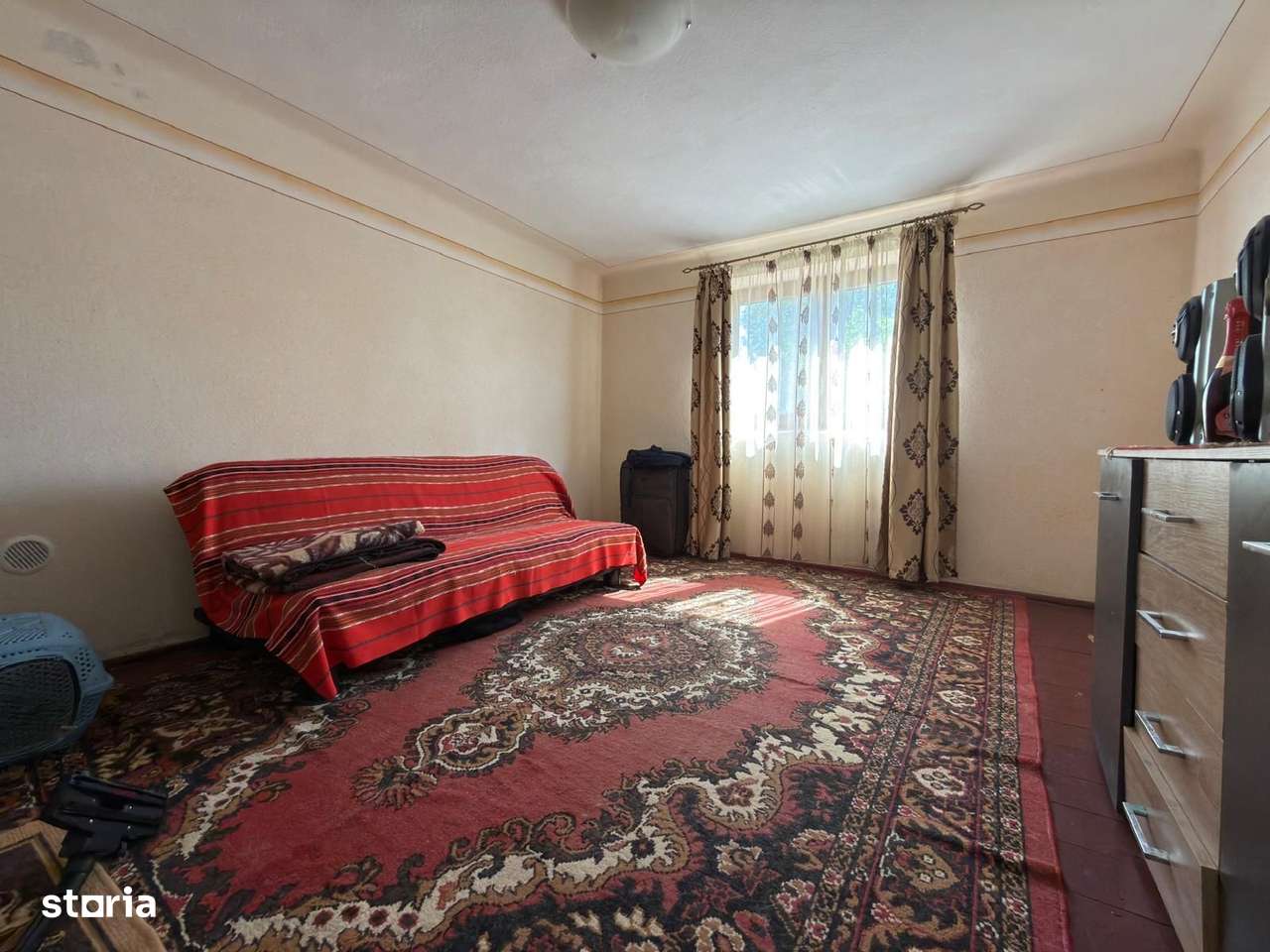 DE VANZARE GOSPODĂRIE CU POTENȚIAL ÎN BRĂNEȘTI, DÂMBOVIȚA-2