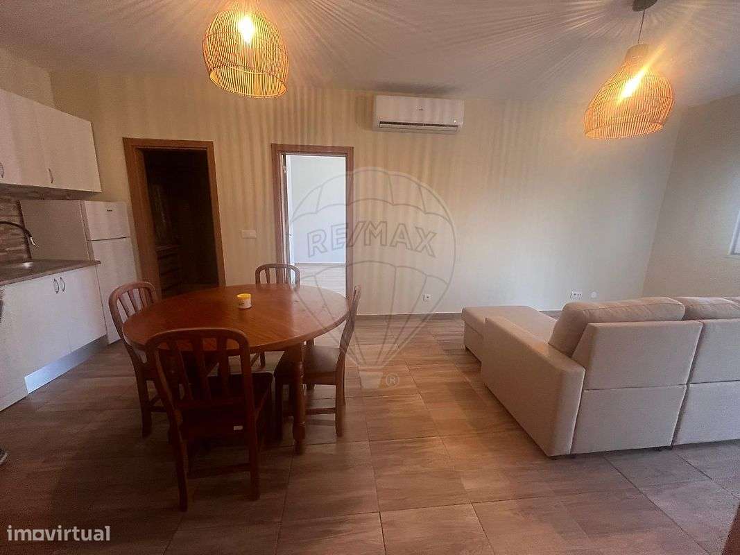 Moradia T2 para venda-9