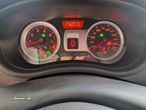 Renault Clio 1.2 16V Confort - 23