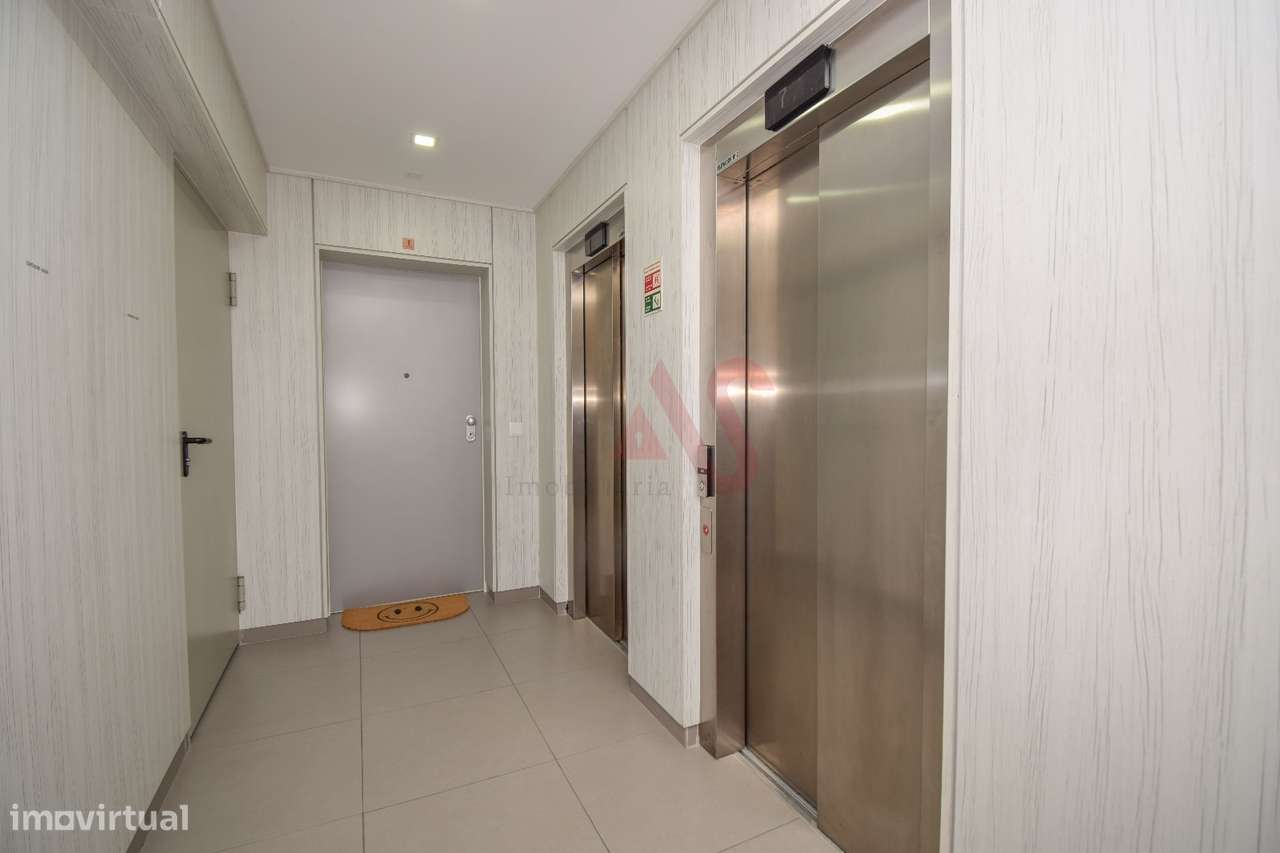 T3 Luxuoso no 9º andar nas Colinas do Cruzeiro, Lisboa com Garagem, Ar - Grande imagem: 4/27