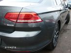 Volkswagen Passat - 20