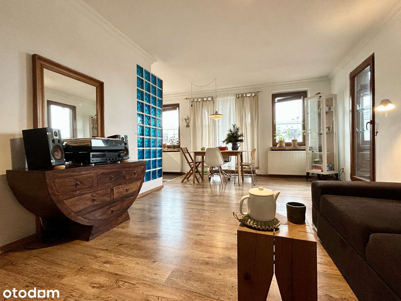 Mieszkanie z wyjątkowym klimatem w sercu Wrocławia Bema 2 balkony-11