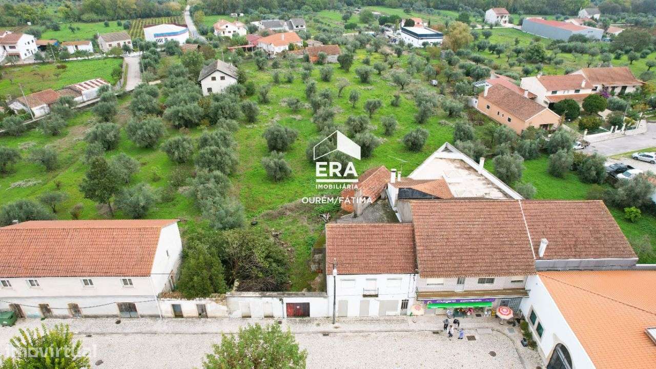 Moradia T5 localizado no Centro da Freixianda - Grande imagem: 2/22