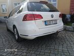 Volkswagen Passat 2.0 TDI Highline - 25