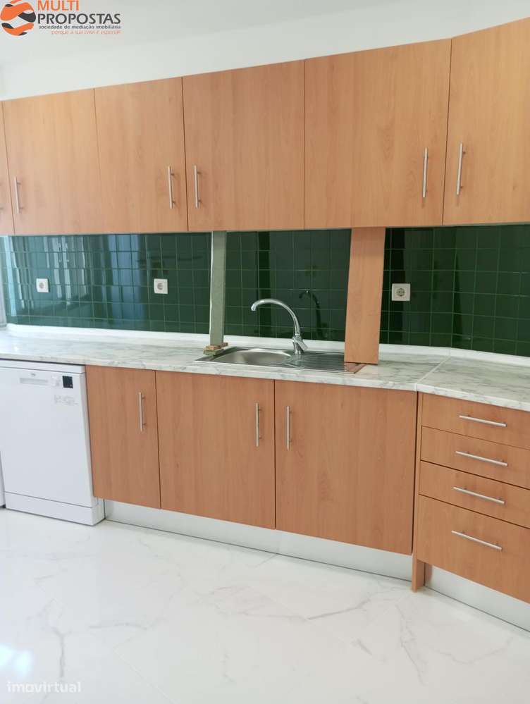 T2 + 1 RENOVADO- S. VITOR - Grande imagem: 5/22