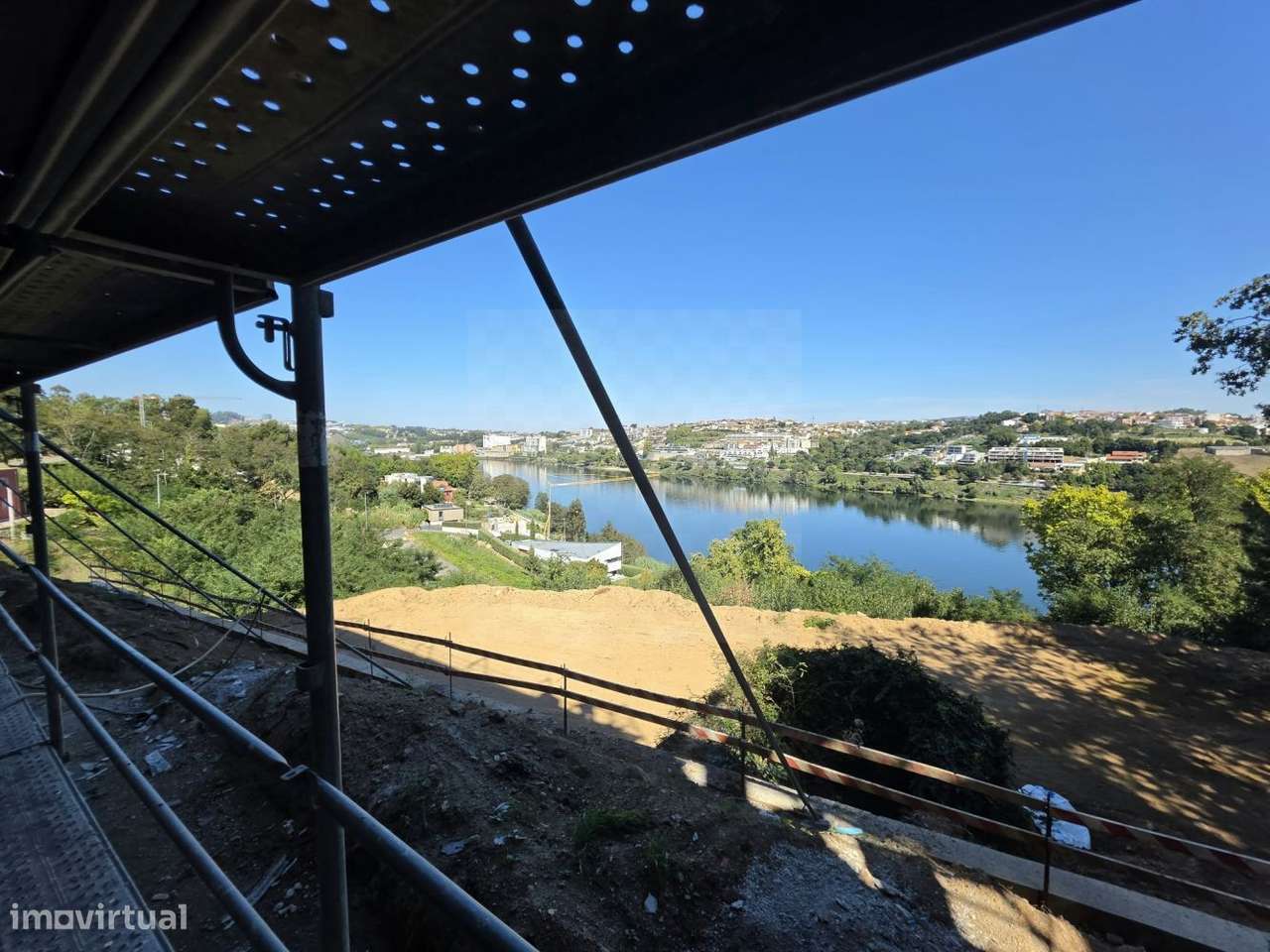 Apartamentos Novos T1 Duplex Quinta dos Cubos Oliveira do Douro-5