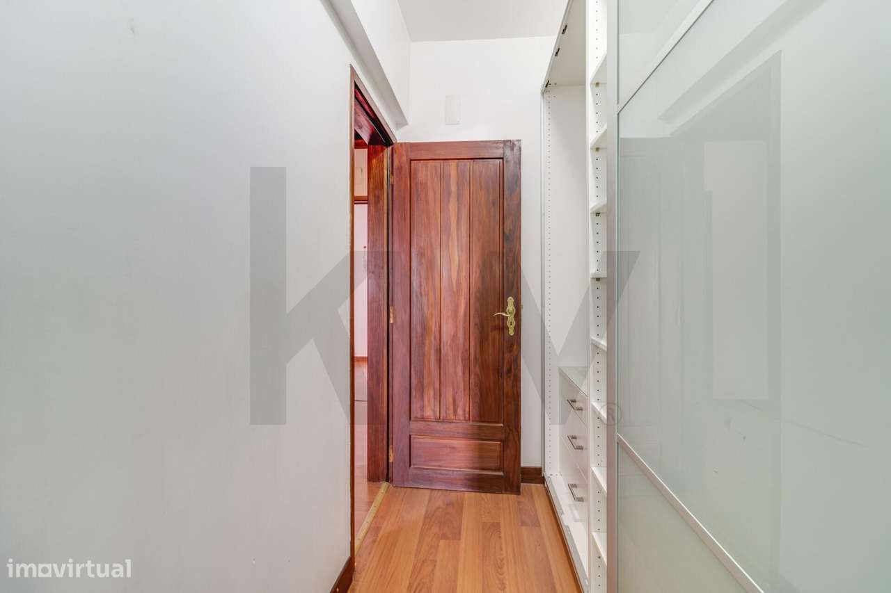 Penthouse T3 com Terraço de 165m2 , Vista Mar e Garagem-7
