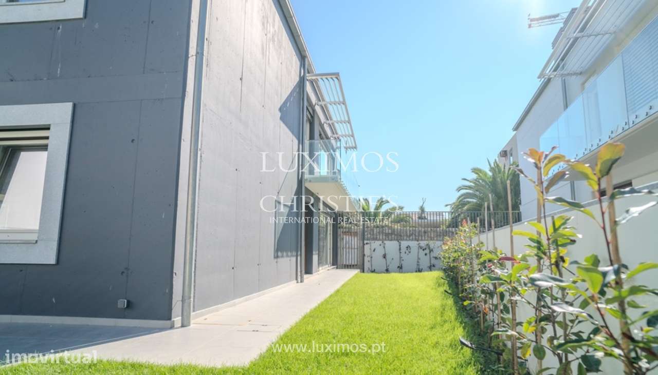 Moradia de luxo nova com jardim, para venda, em Leça da Palmeira - Grande imagem: 4/25
