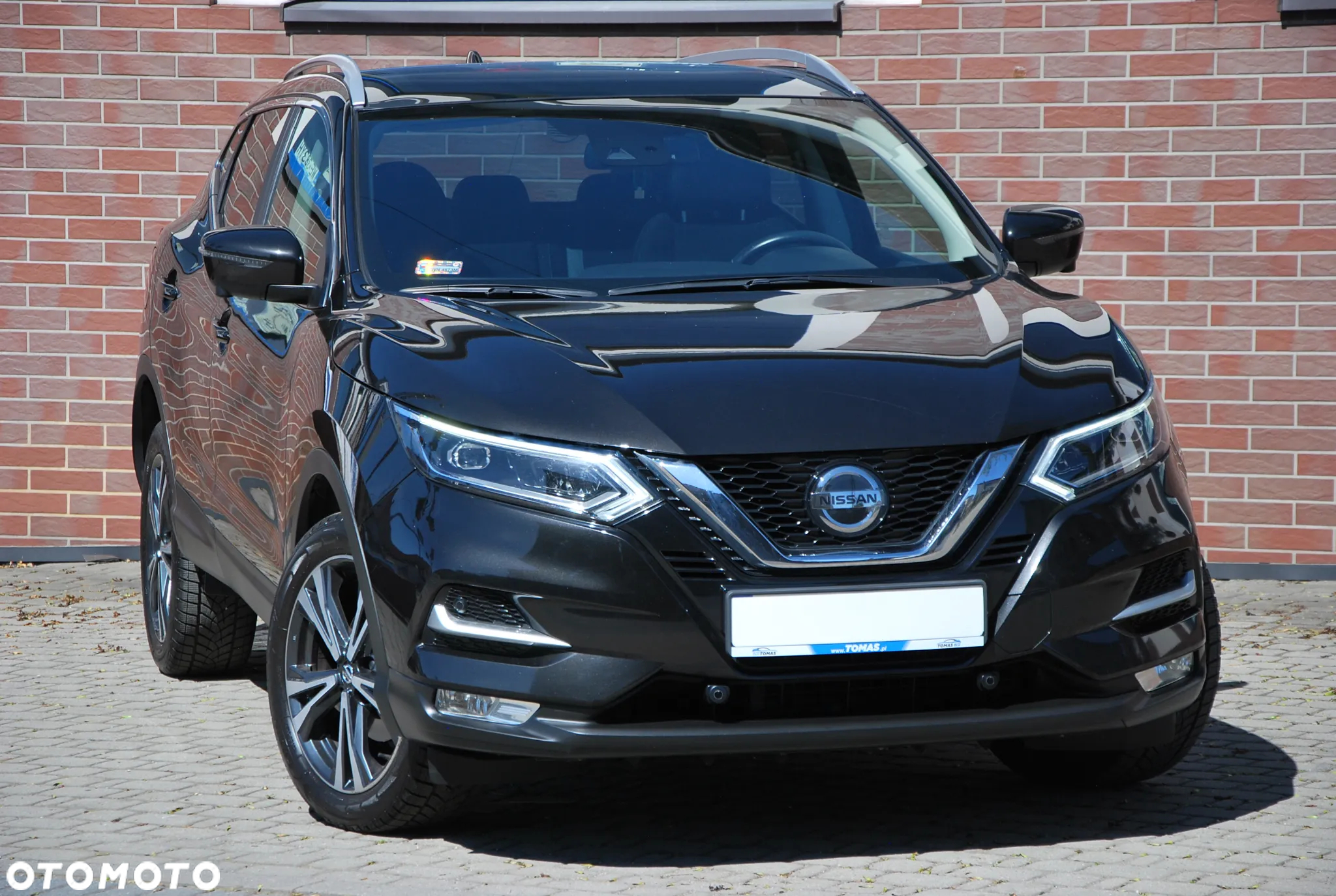 Nissan Qashqai 1.3 DIG-T N-Connecta DCT - 2