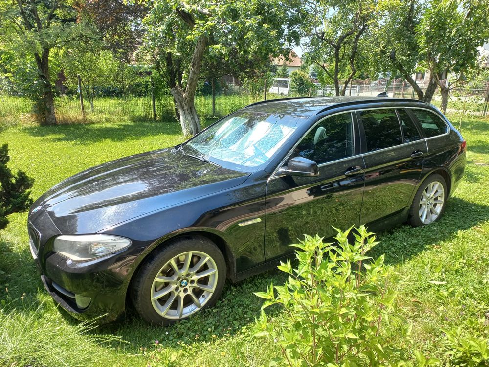BMW 5 Series 525d xDrive AT 2012
