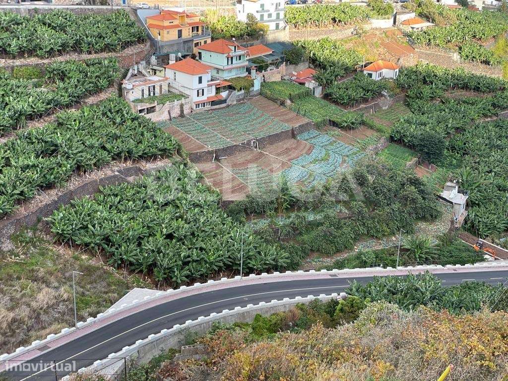 TERRENO COM 2110 m² | CAMINHO DO TERÇO (Cª LOBOS)-20