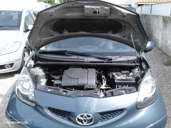 Toyota Aygo 1.0 + AC - 11