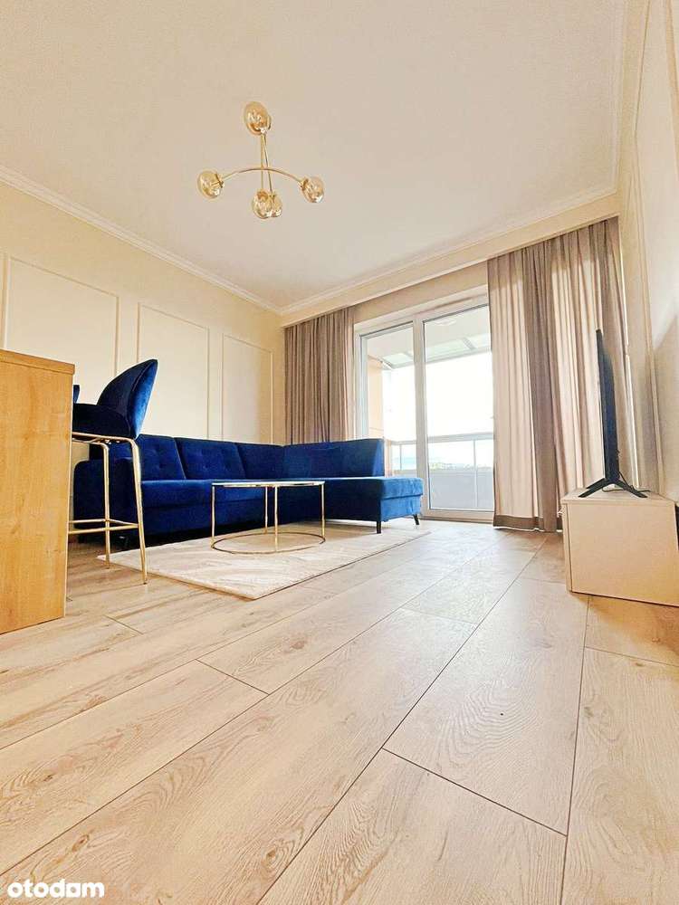 Apartament z dużym tarasem - Dwa pokoje w Centrum-0