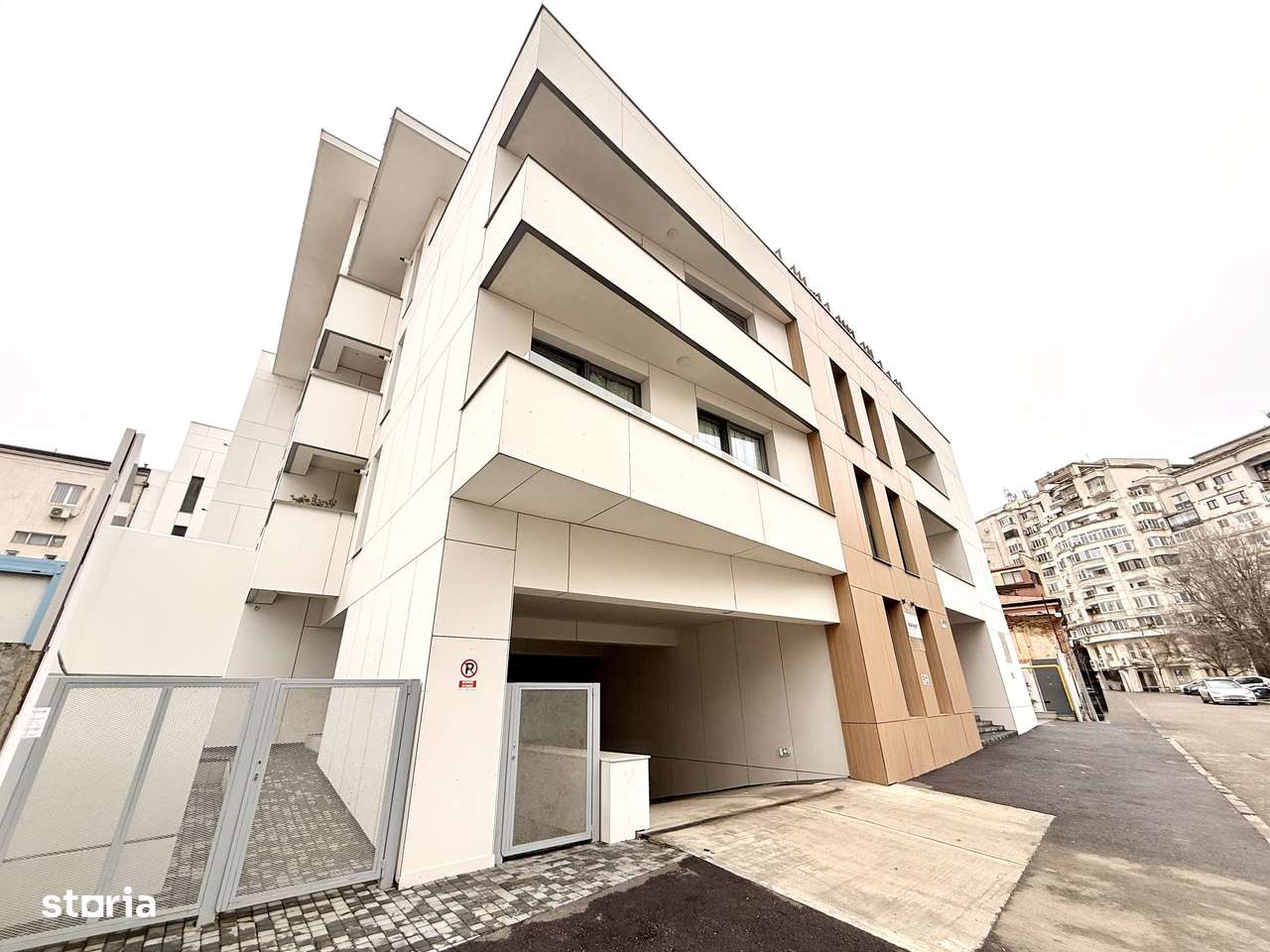 Unirii bloc Boutique apartament 3 camere si curte 207 mp 2025 Tribunal-1