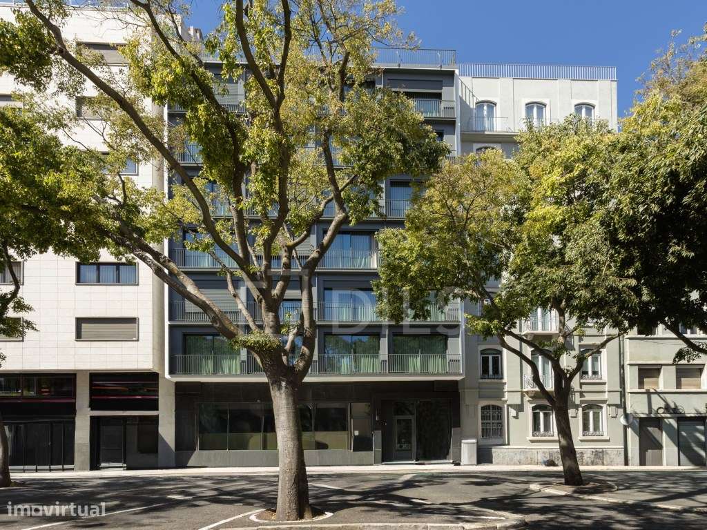 Loja para arrendamento na Avenida Defensor de Chaves - Grande imagem: 2/11