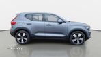 Volvo XC 40 D3 AWD Momentum - 4