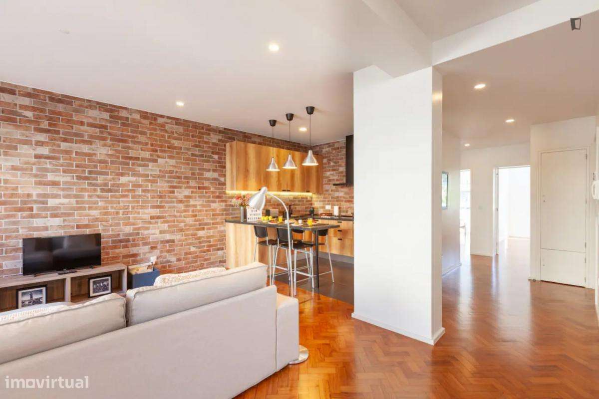 Apartamento com 3 quartos - localizado em Ramalde Porto - Grande imagem: 5/10