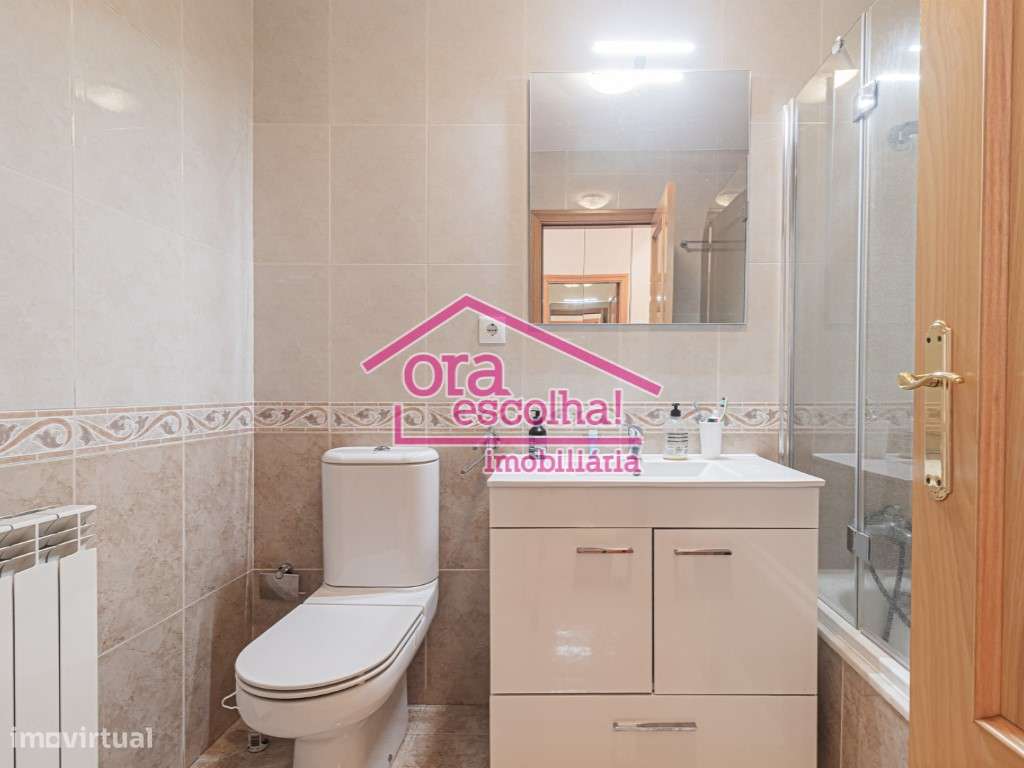 Apartamento T3 de 2001 Remodelado com Suíte, 113 m2 de área bruta p...-12