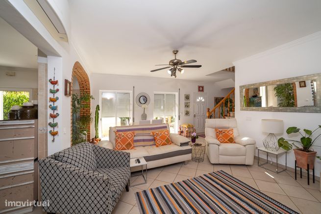 Moradia Isolada T3 com Jardim e Garagem em Bernardinheiro, Tavira-6