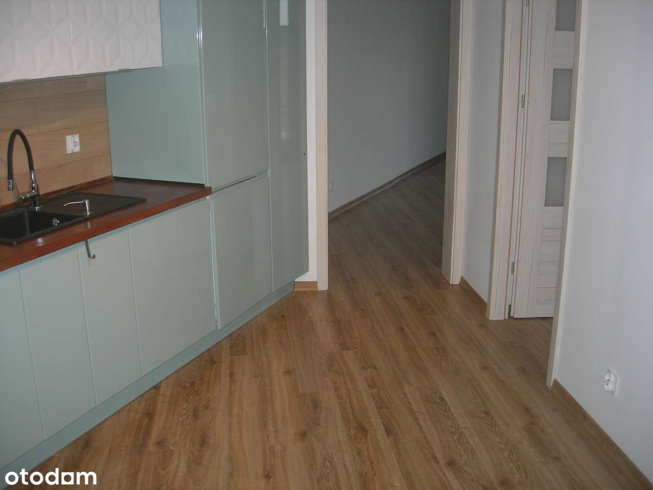 Kępa Mieszczańska 3 oddzielne pokoje blok z 2019r winda-11