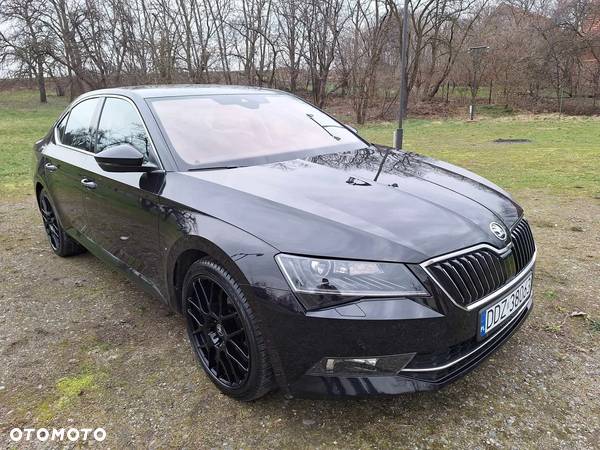 Skoda Superb 2.0 TDI Style DSG - 25