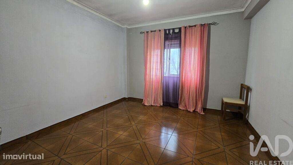 Apartamento T2 em Cadaval e Pêro Moniz de 100 m2 - Grande imagem: 5/12