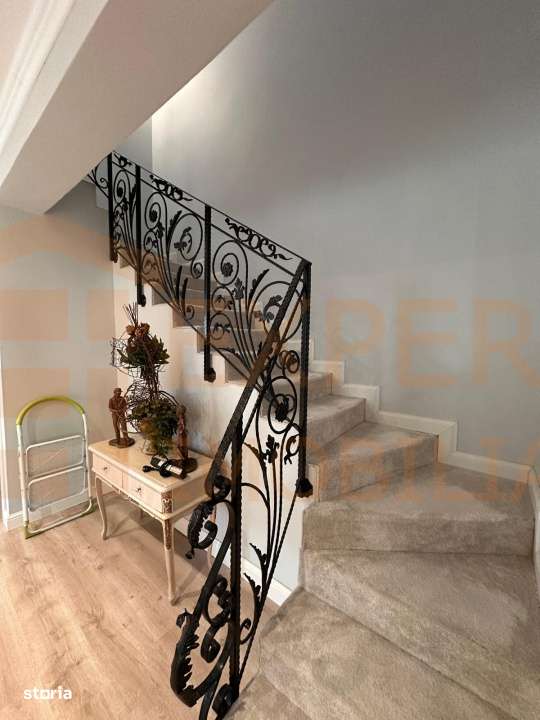 Casa de vanzare in Mamaia Sat, P+1 cu pod, 250 mp teren-5