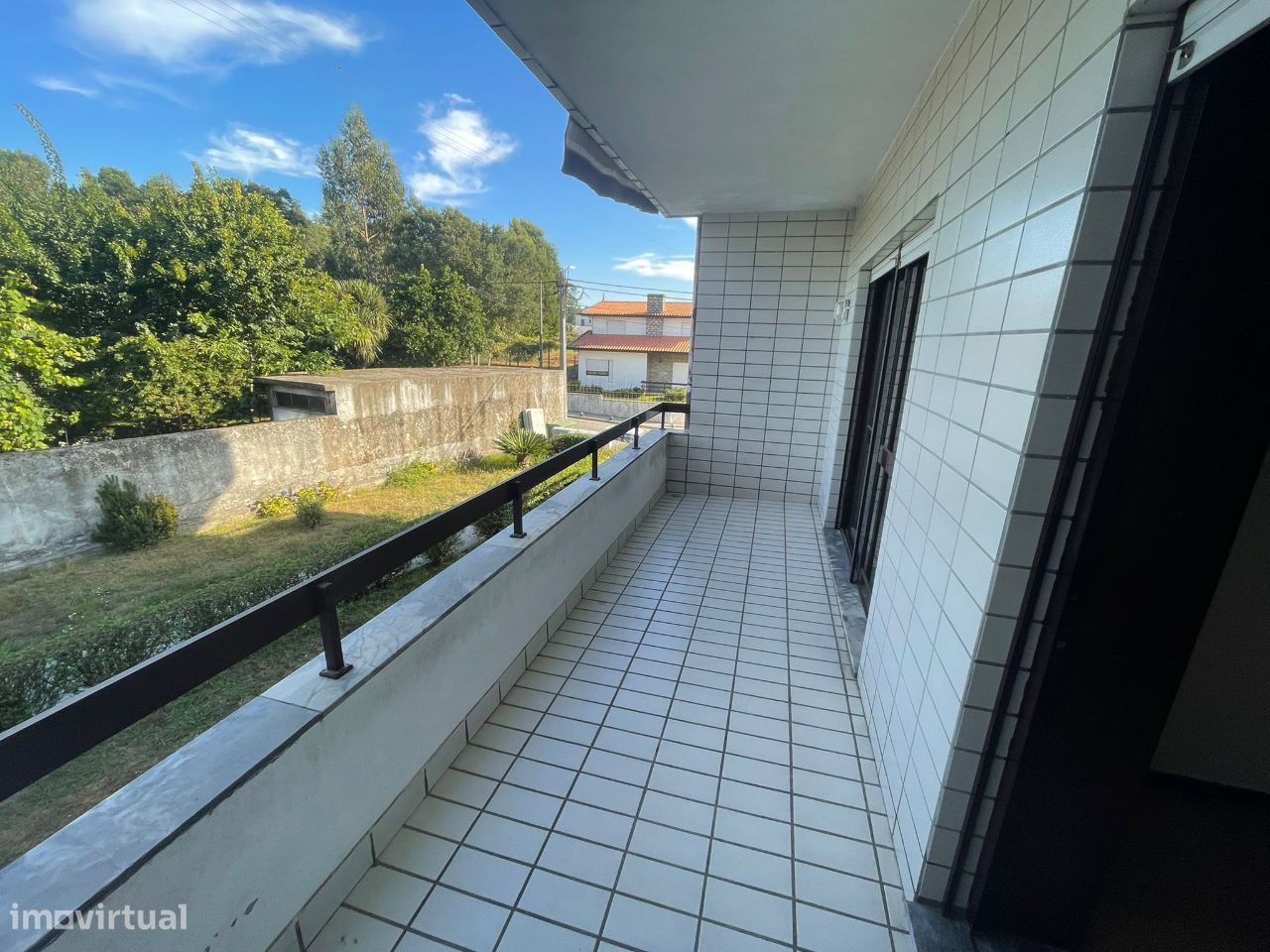 Apartamento T3 na rua S. Lourenço ao Hospital Santos Silva