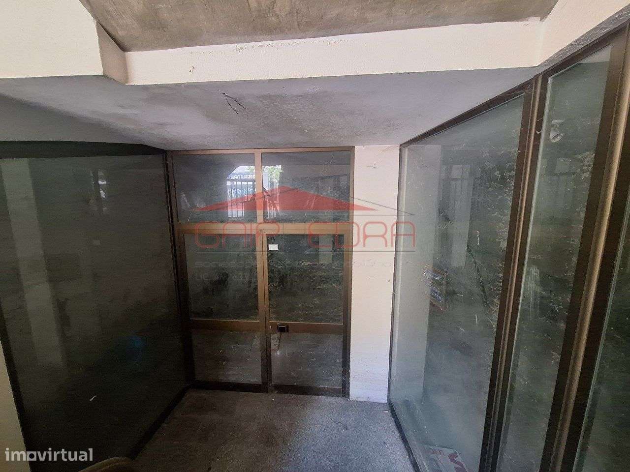 Loja com 350 m2 no centro histórico de Bragança - Grande imagem: 5/24