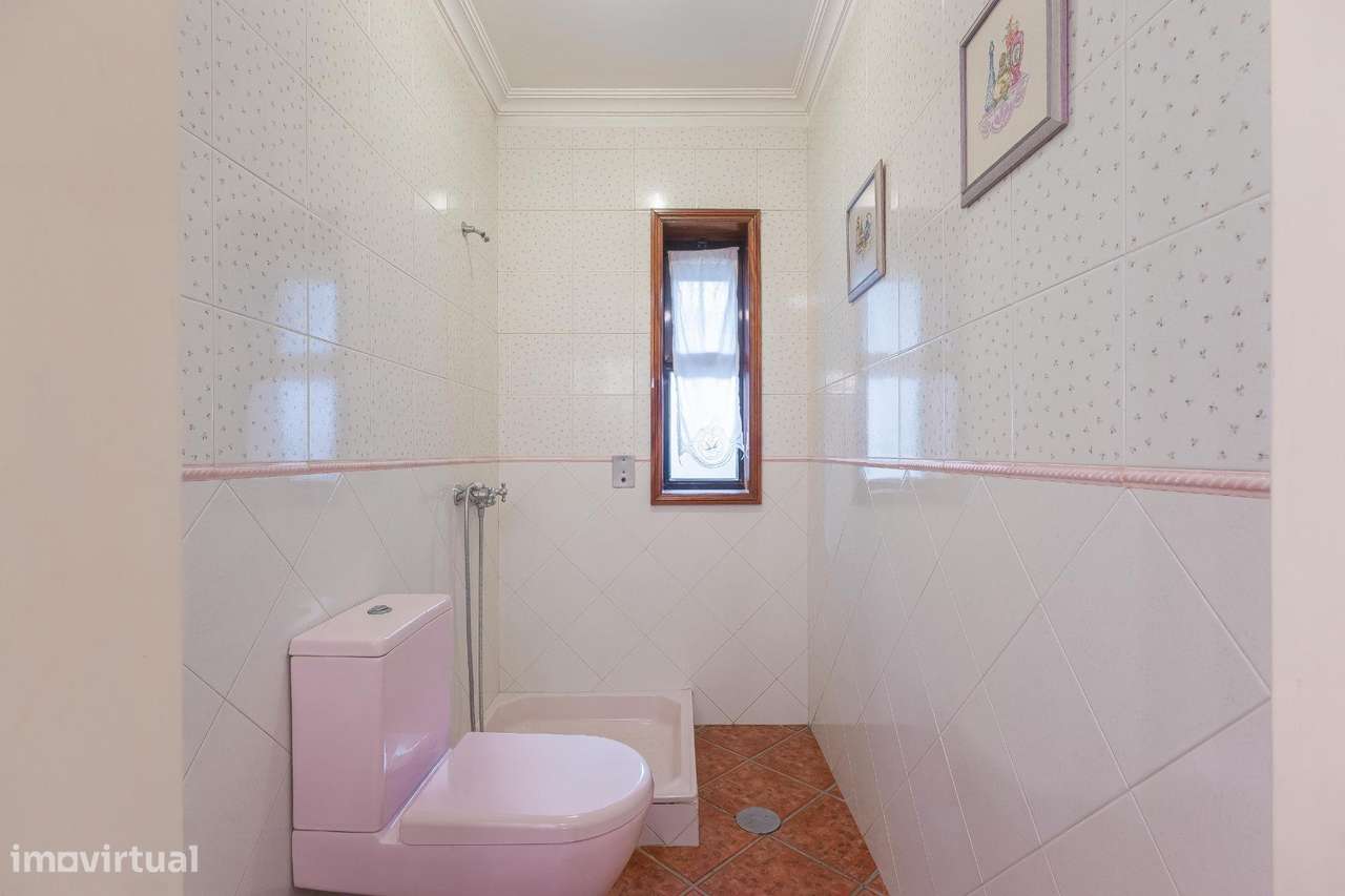 Moradia T4 exclusiva | Piscina| Zona Agrícola | Junto à Praia-43