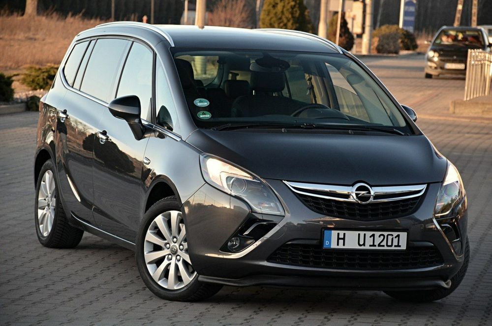 Opel Zafira C 2012