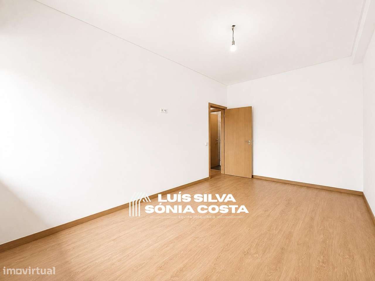 Apartamento T3 Completamente Remodelado | Elevador | Varandas |...-25