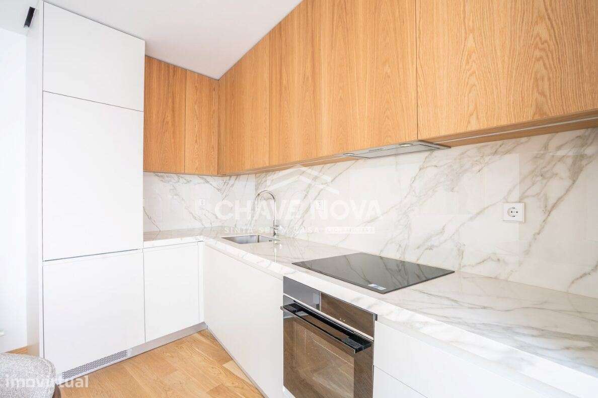 Apartamento T1 mobilado no coração do Porto – Camões 800-5