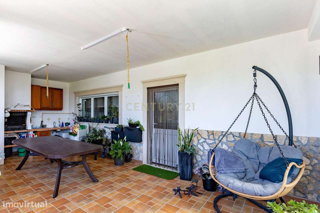 Moradia T4 +1  em Pombal || Potencial extra de rentabilidade-23