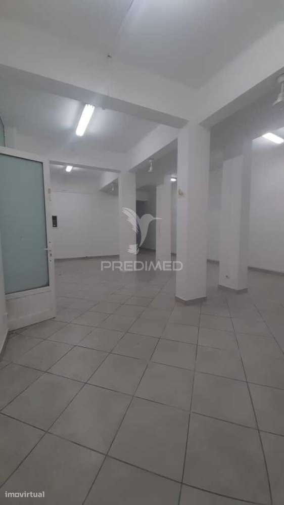 ✨ OPORTUNIDADE ÚNICA ✨ Loja p./ Comércio ou Serviços de 163,50m2... - Grande imagem: 3/11