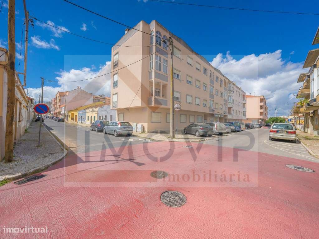 Excelente apartamento T2 no Pinhal NovO-21