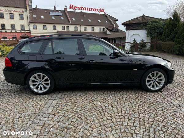 BMW Seria 3 318i - 6