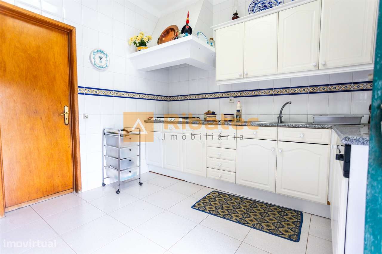 Excelente moradia na Vila de Coruche-1