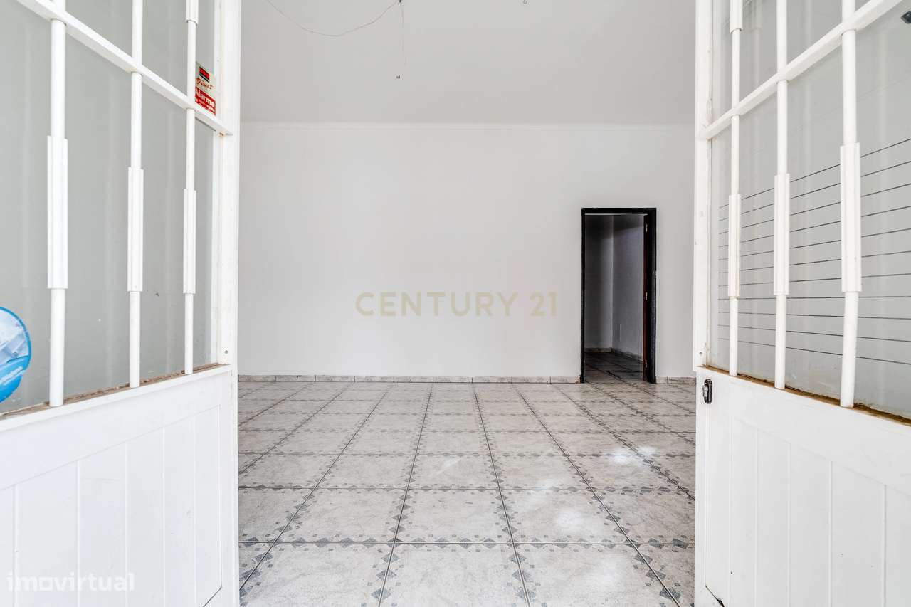 Oportunidade de Venda: Loja no Centro do Algoz (43,70m²) - Grande imagem: 4/14