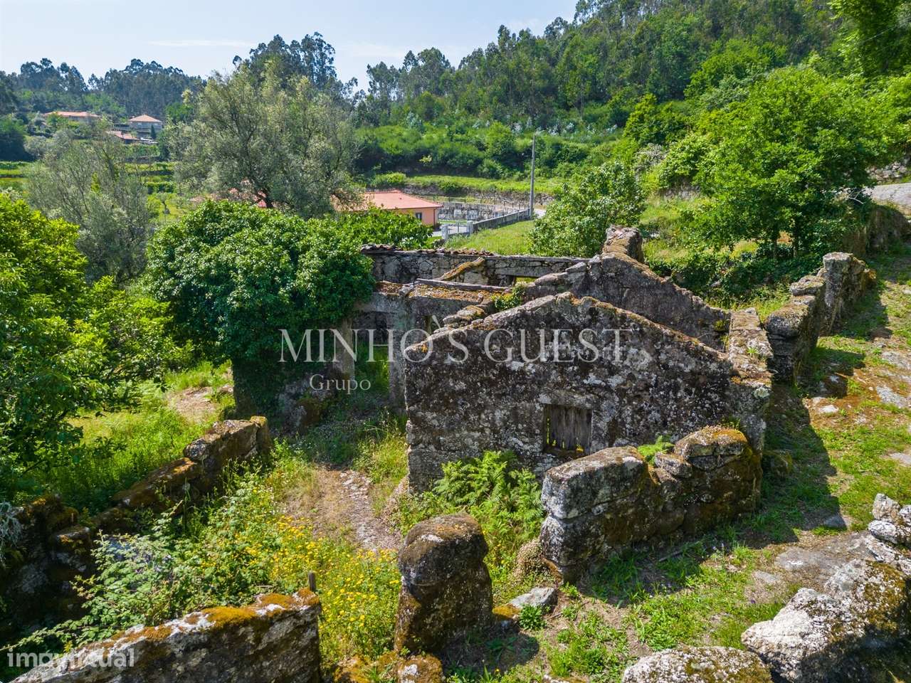 Terreno (700m2) c/ Ruína em Serzedelo – Póvoa de Lanhoso-12