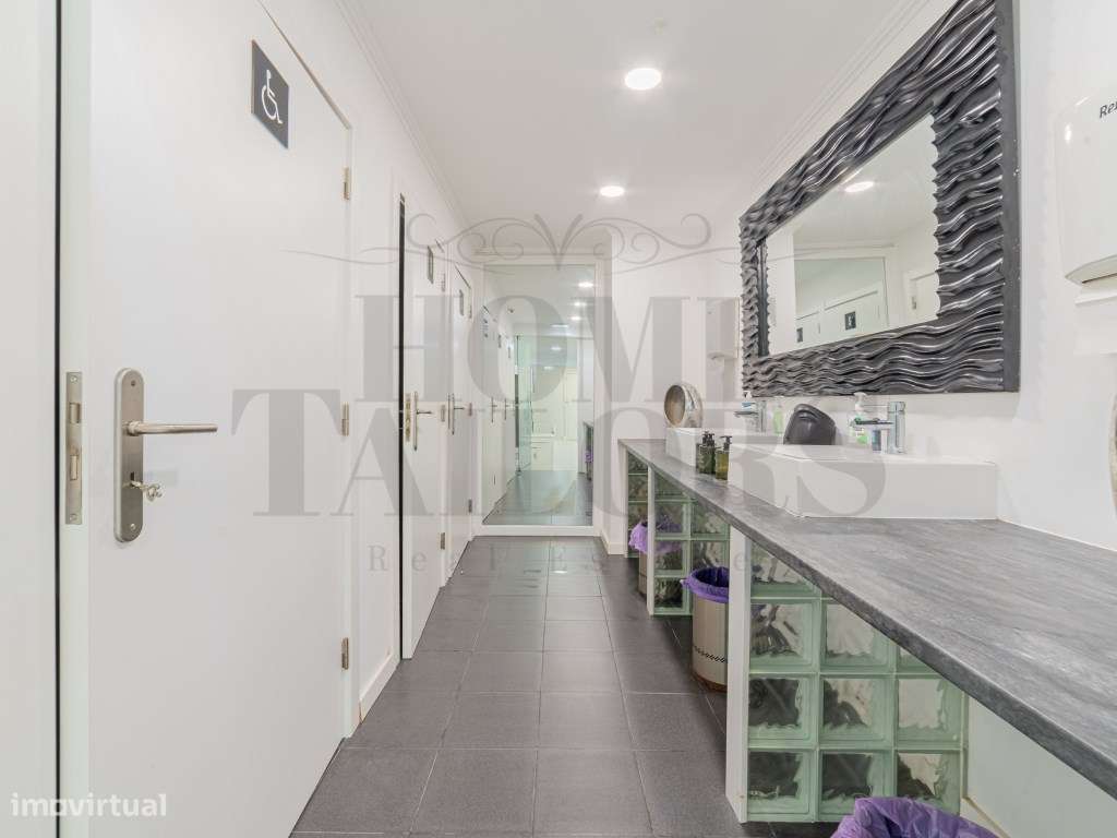 Trespasse de Clínica de Beleza - Localização Premium em Almada-22