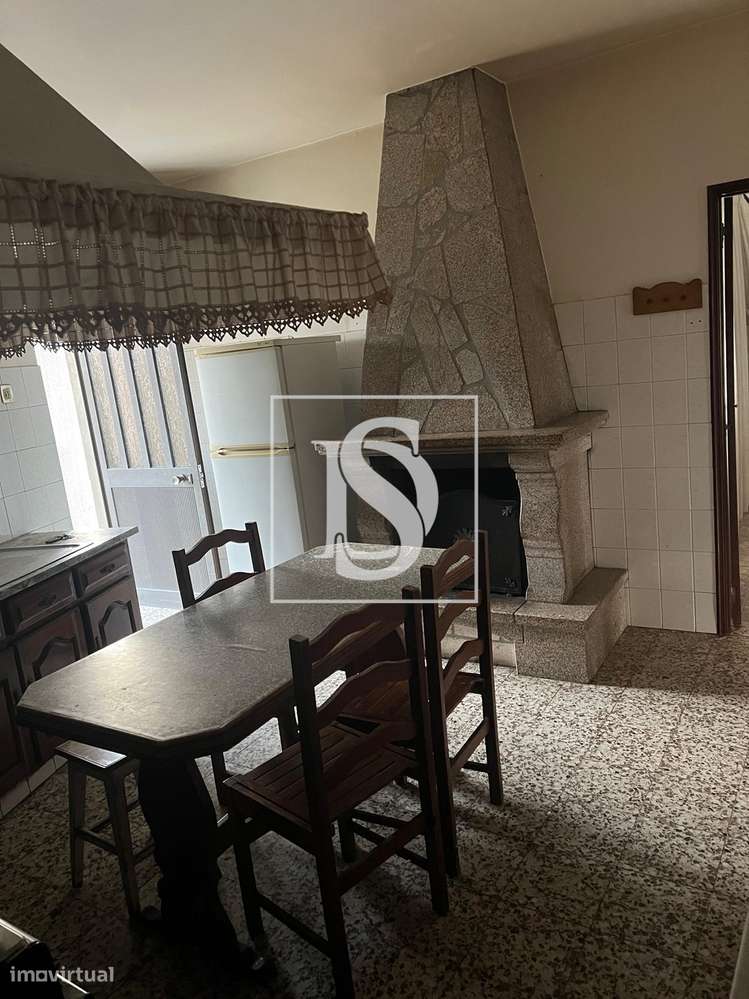 Moradia em Pedra / Casa de Campo inserida num lote de 6000m2-31