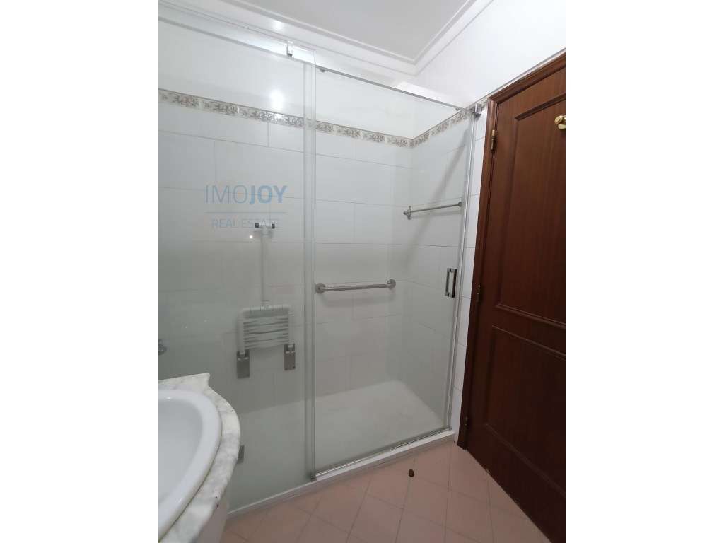 Apartamento T2 na Alameda da Guia em Cascais-11