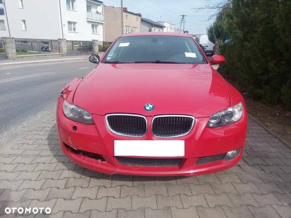 BMW Seria 3 320i - 8