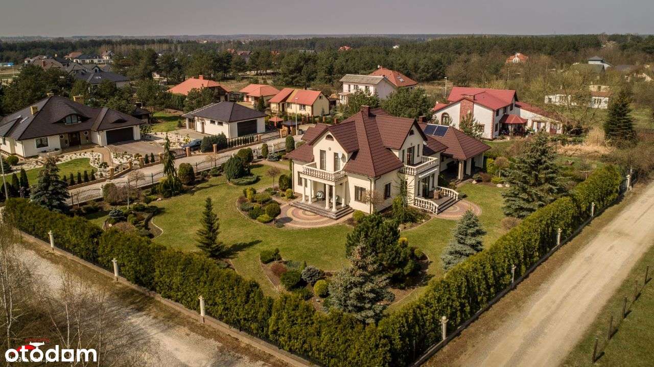 Nieruchomość o wysokim standardzie na sprzedaż.