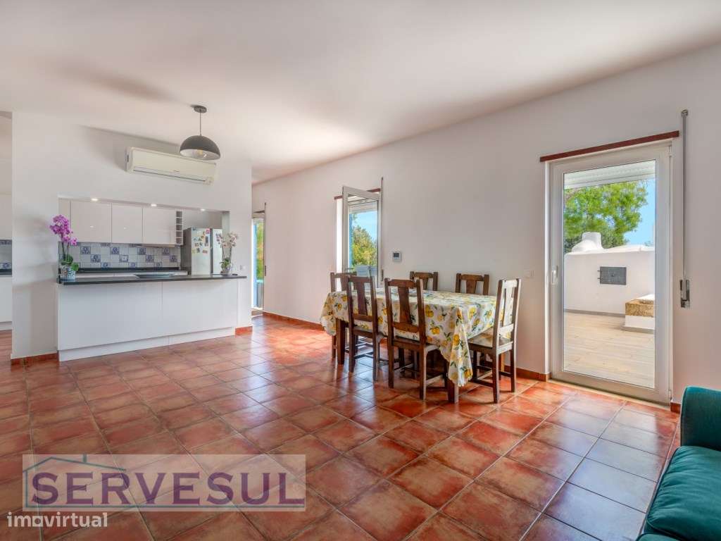 Luxuosa Moradia de luxo de 2 andares composta por 4 quartos, com um... - Grande imagem: 4/60