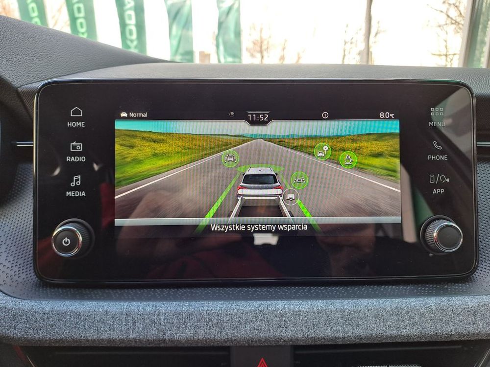 SKODA KAMIQ 1.0 TSI 115KM DRIVE, fabryczny hak, od ręki