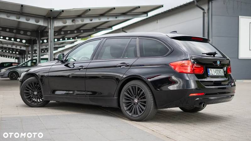 BMW Seria 3 320d Sport Line - 16