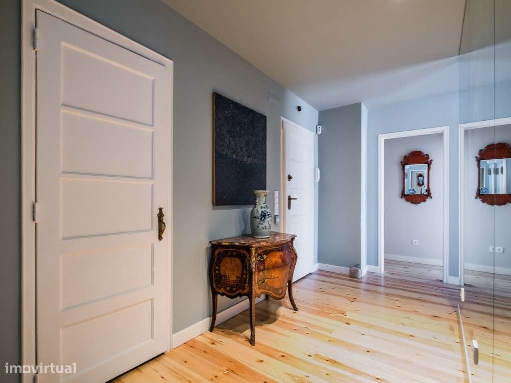 Lapa | Exclusivo Apartamento T2 com 2 Suítes e 3 Salas - Grande imagem: 5/44