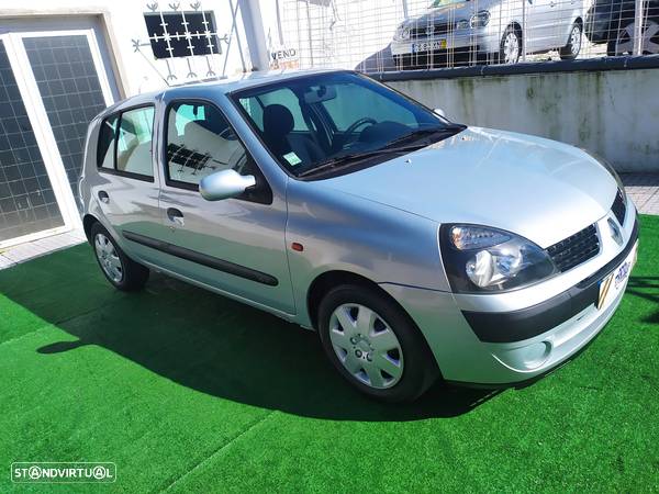 Renault Clio 1.2 16V Expression - 1